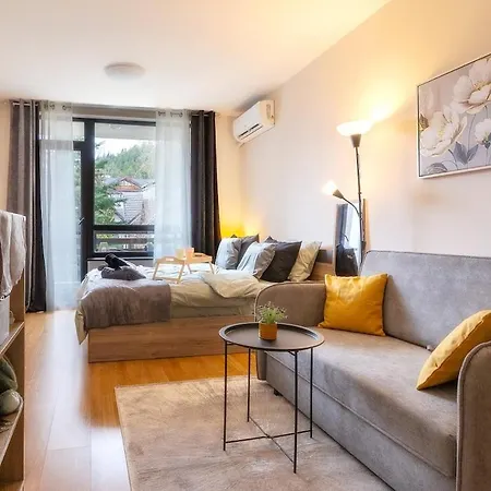 Апартамент Aspen Nest With Pool And Near Bansko And Разлог