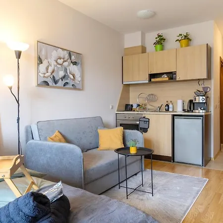 Апартамент Aspen Nest With Pool And Near Bansko And