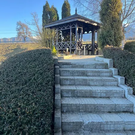 Апартамент Aspen Nest With Pool And Near Bansko And Разлог
